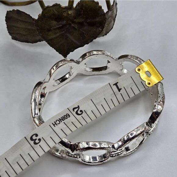 "5/$25" Silvertone Rhinestone Hinged Circle Link Bracelet Sz Small - Picture 4 of 6